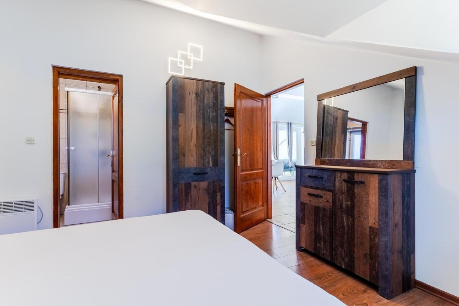 Villa Marin - 4 Apartments Zavala Zewnętrze zdjęcie